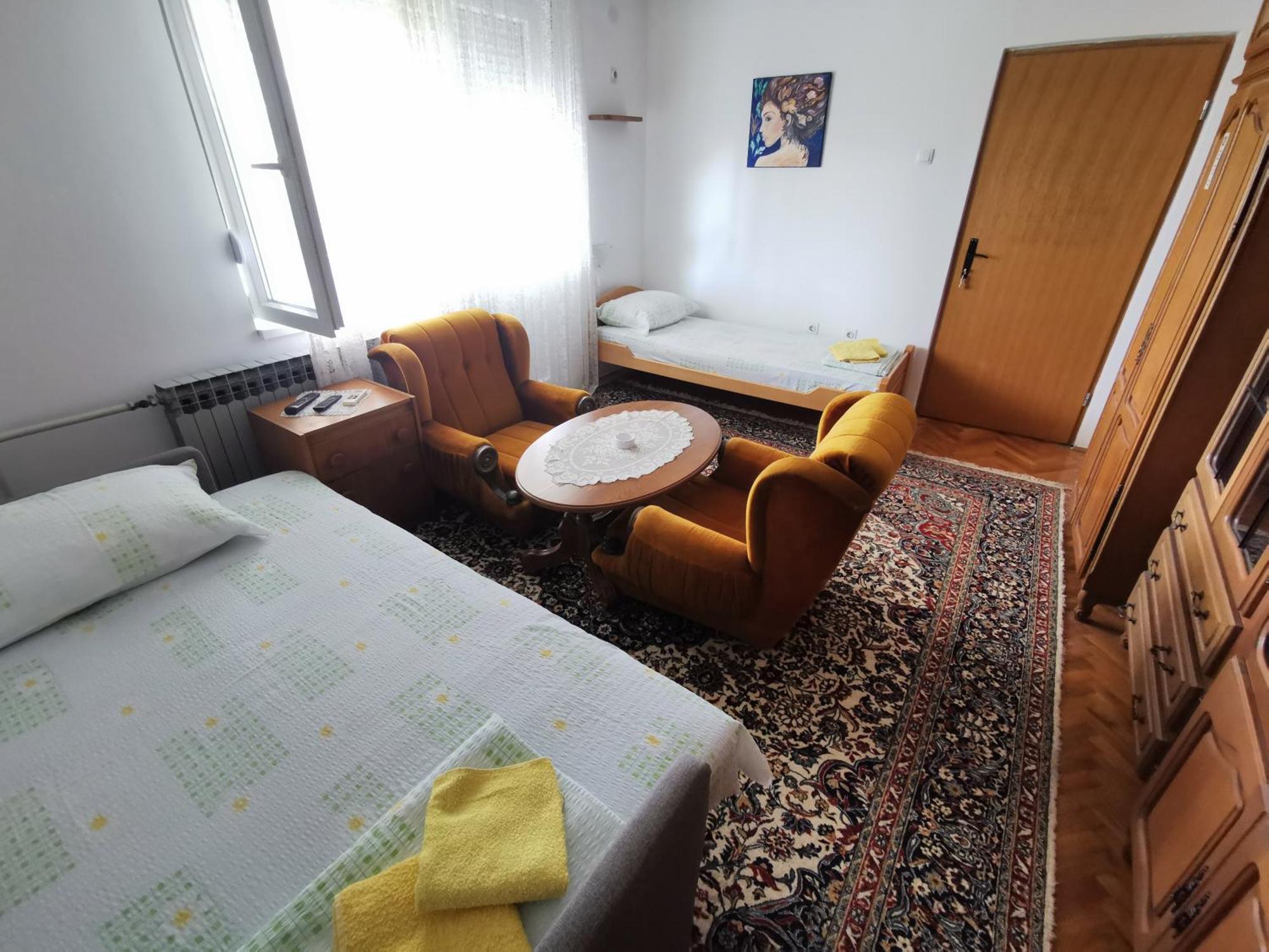 Apartments Domacinstvo Nikolic Valjevo Exterior photo