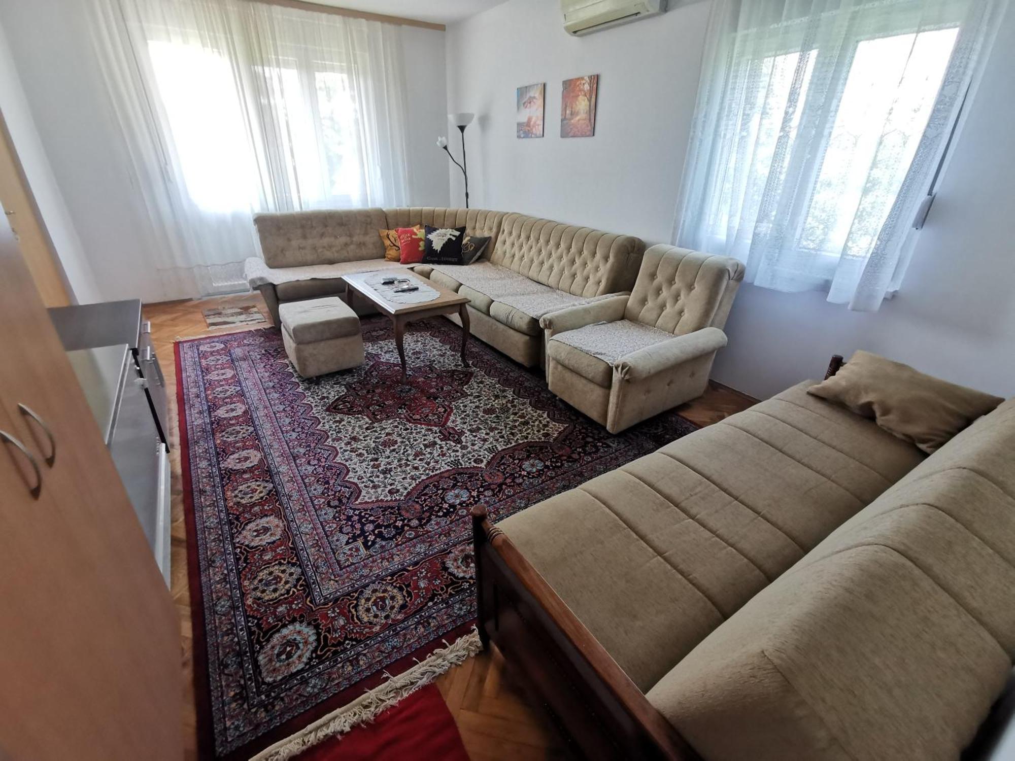 Apartments Domacinstvo Nikolic Valjevo Exterior photo