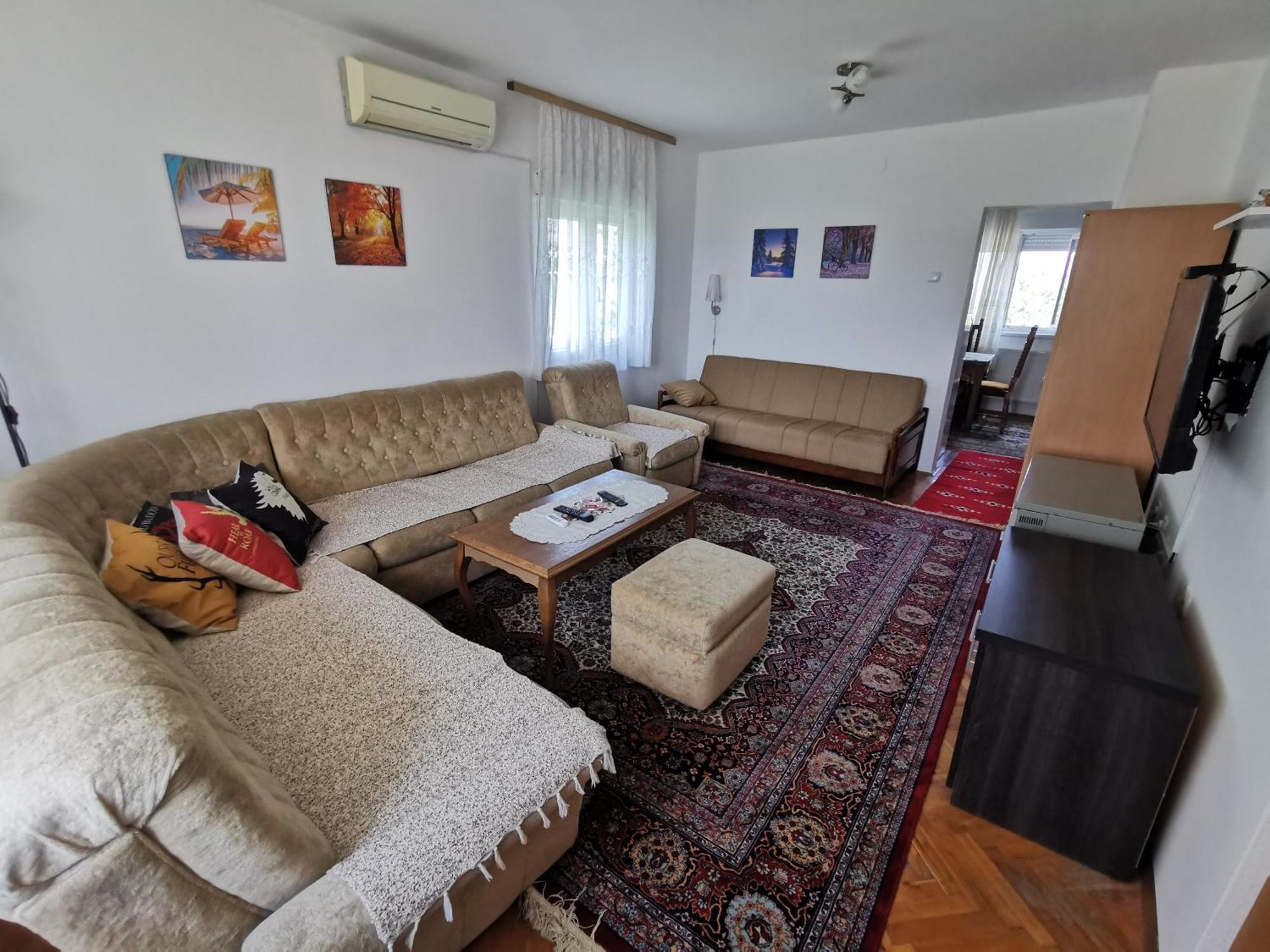 Apartments Domacinstvo Nikolic Valjevo Exterior photo