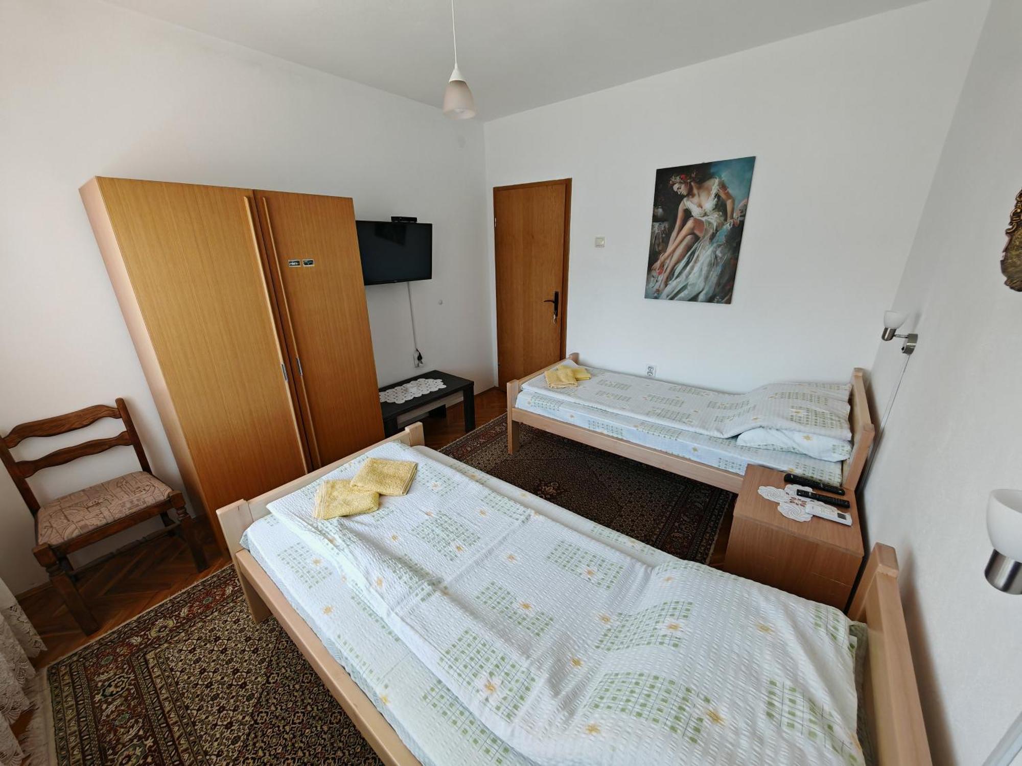 Apartments Domacinstvo Nikolic Valjevo Exterior photo